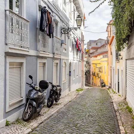 Avenida Da Liberdade Area, Bright And Newly Renovated 2 Bedroom Apartment, Historical Center * Лісабон